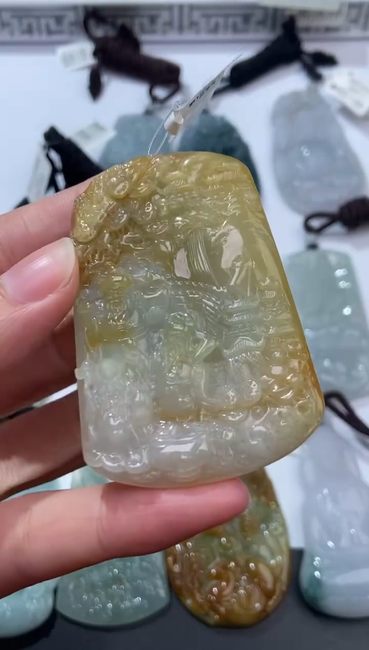 未镶嵌挂件翡翠371633    多人 