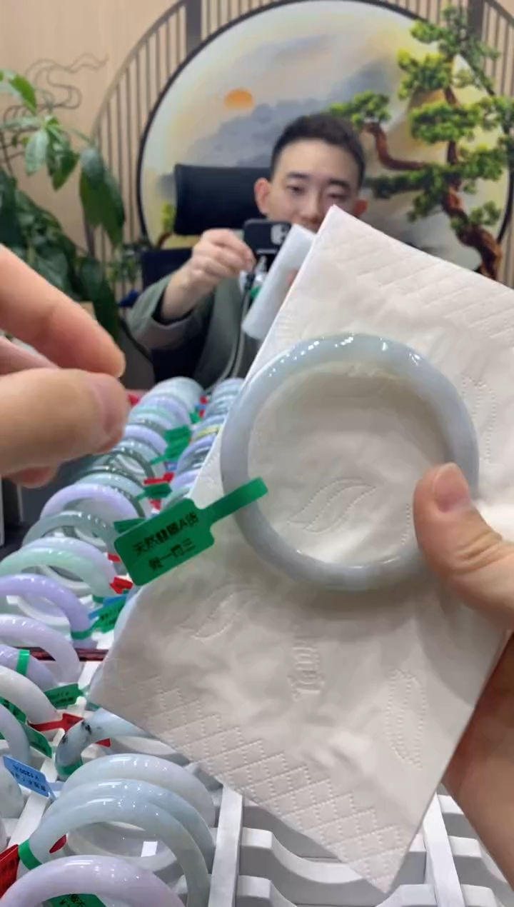 【闪购商品】翡翠手镯未镶嵌0000013522