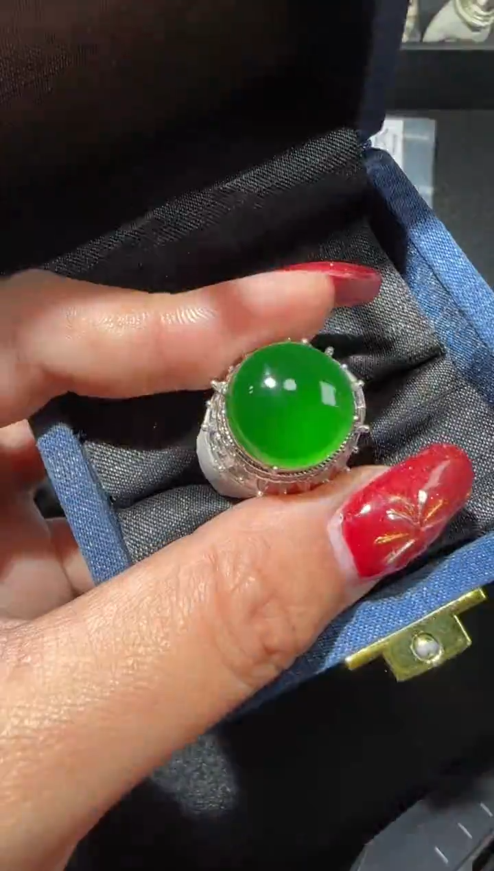 【闪购商品】翡翠戒指未镶嵌多样性发货拍一发一