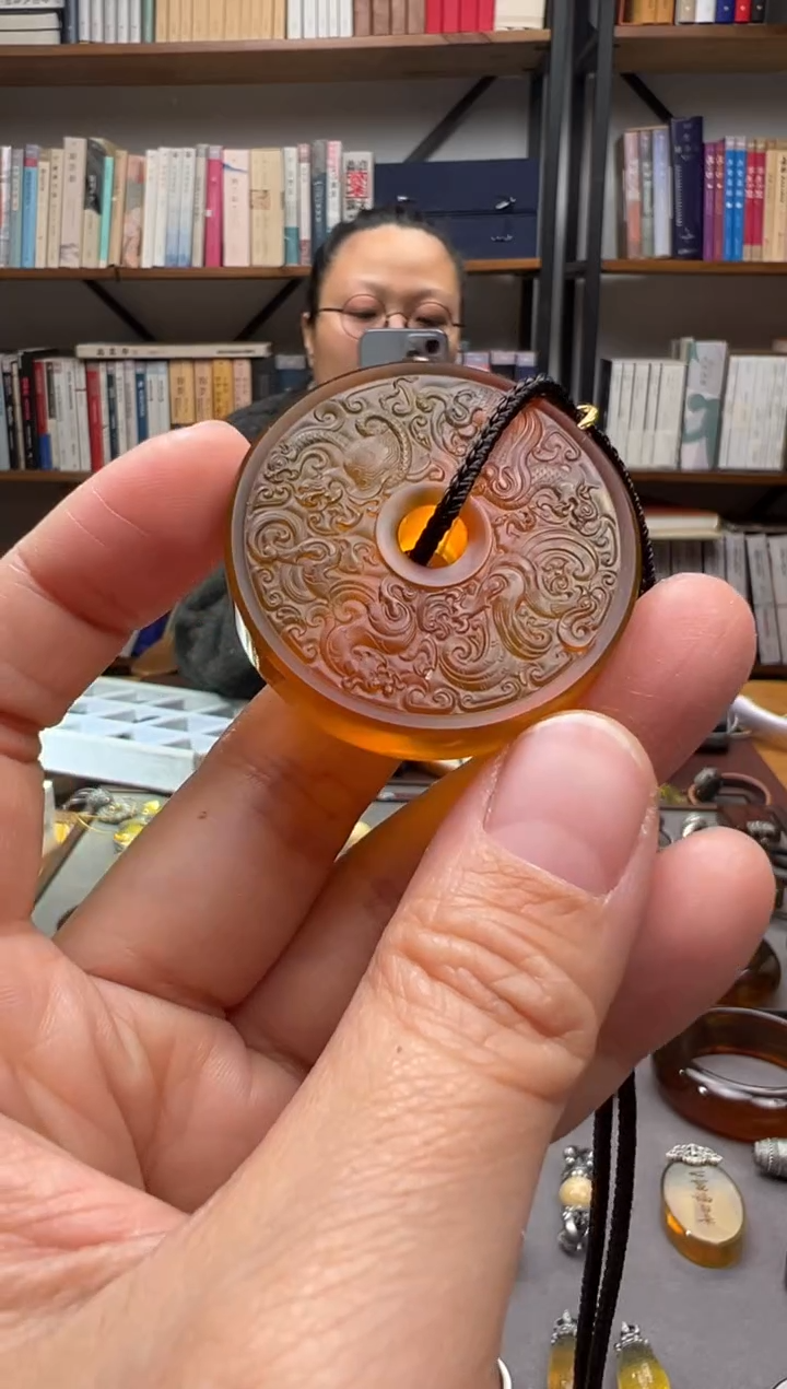 【闪购商品】琥珀颈饰未镶嵌四神兽吊坠