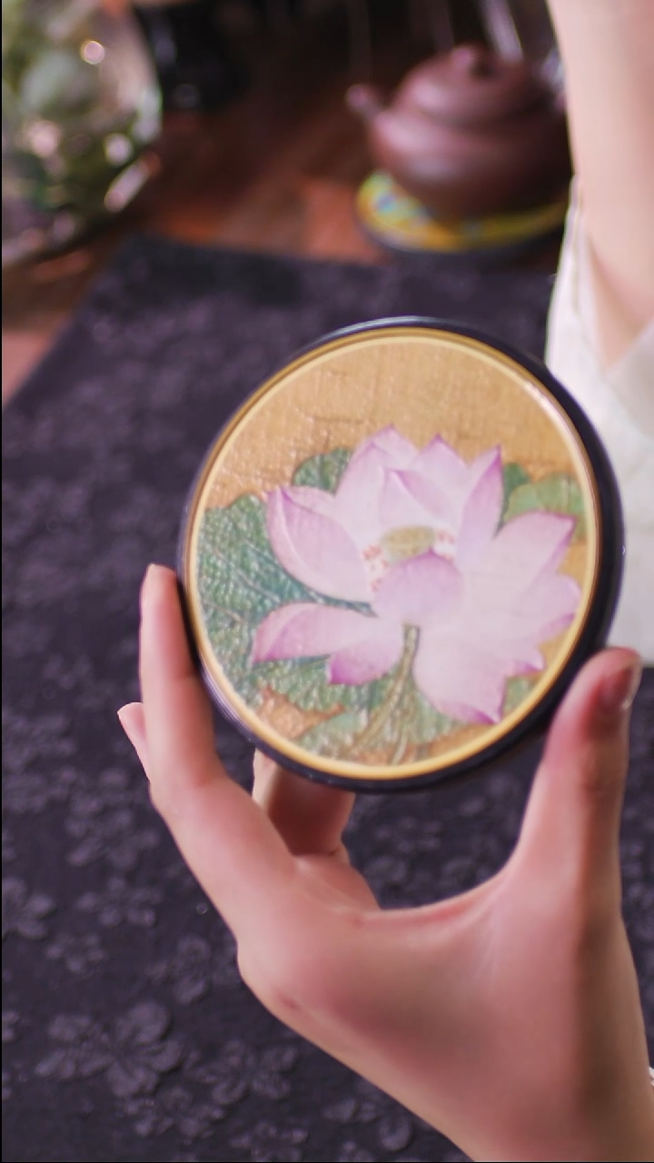 壹藏贰宝出水芙蓉图案杯垫一片