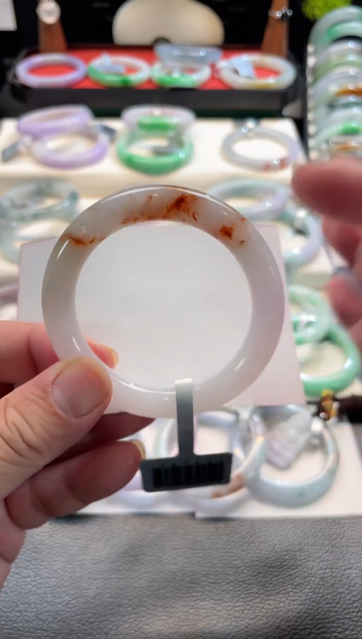 未镶嵌手镯翡翠94号链接 有纹裂  52圆条