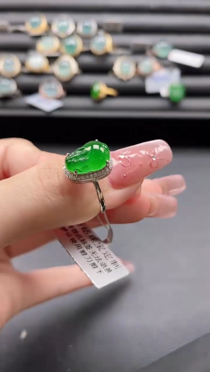 【闪购商品】翡翠戒指银S925镶嵌11111