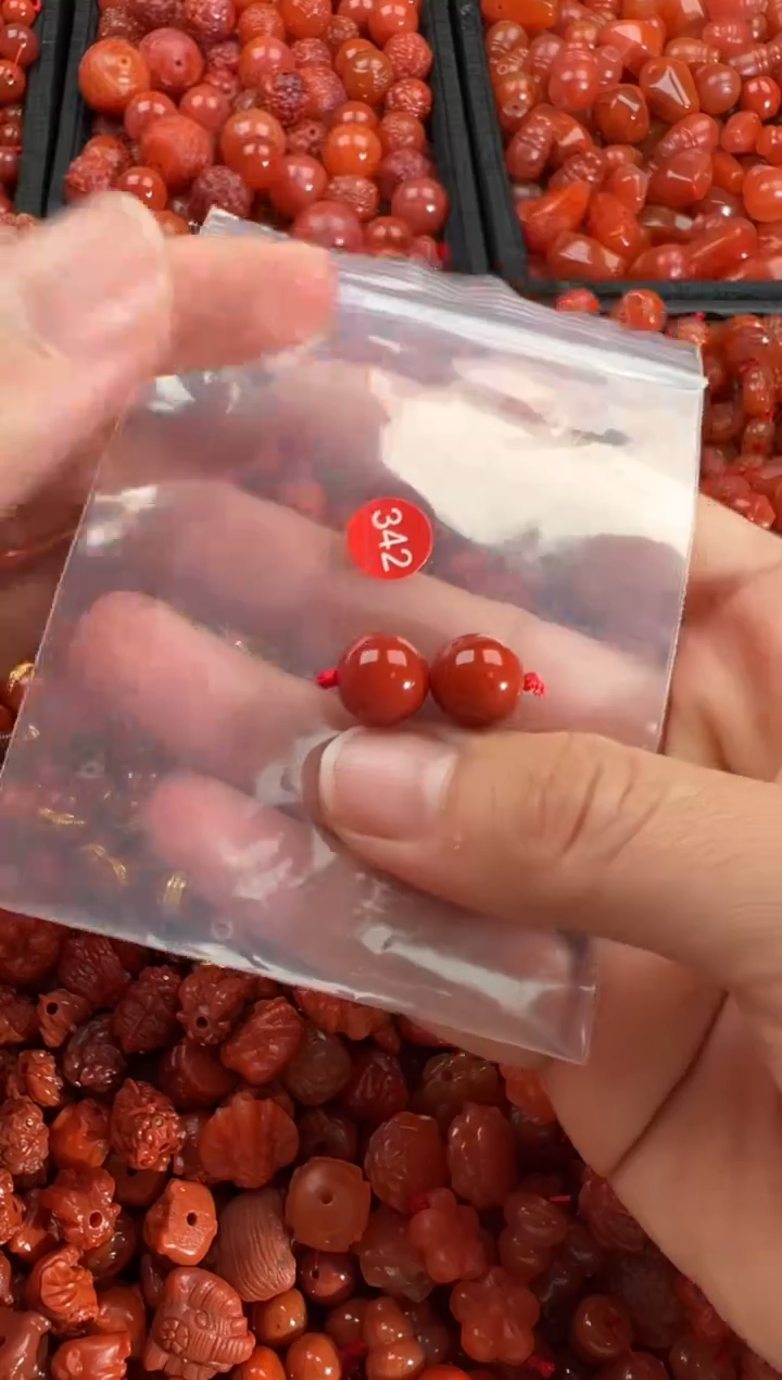 【闪购商品】南红玛瑙颈饰未镶嵌1