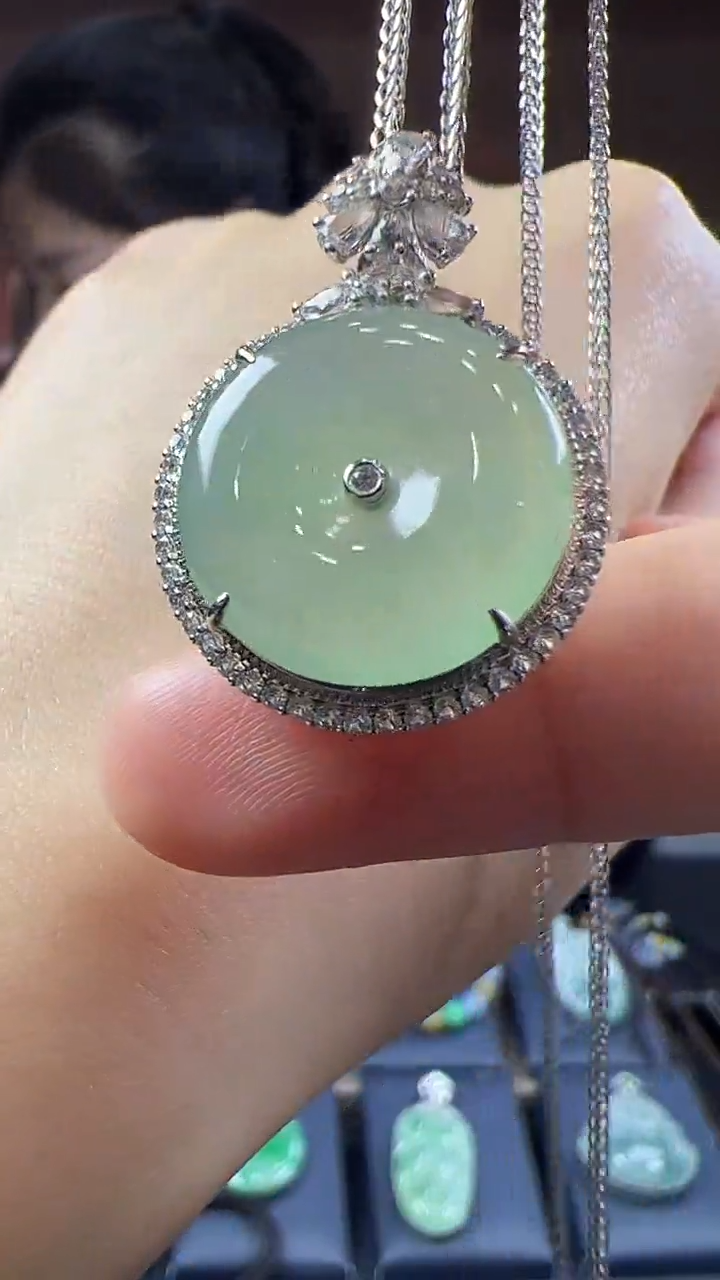 18K金镶嵌挂件翡翠平安扣不含链