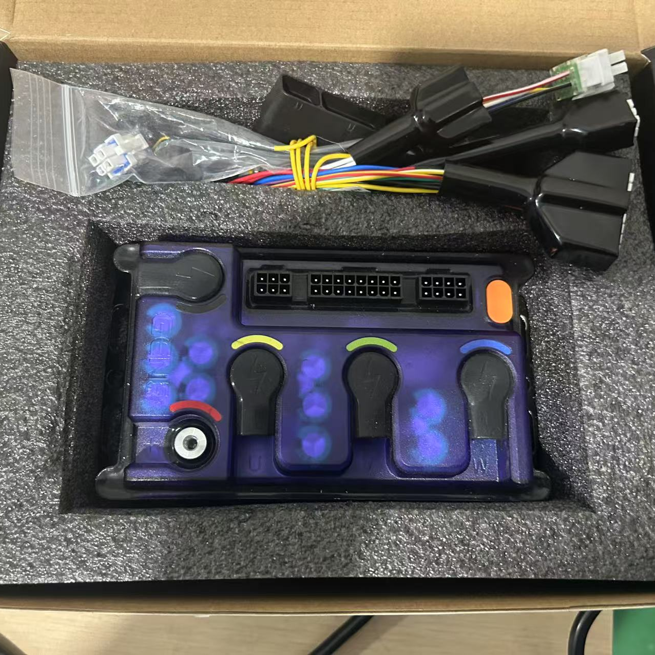 通用凌博E260MAX控制器适配多款电动车车型（M95c+、 MZmax）锂电池
