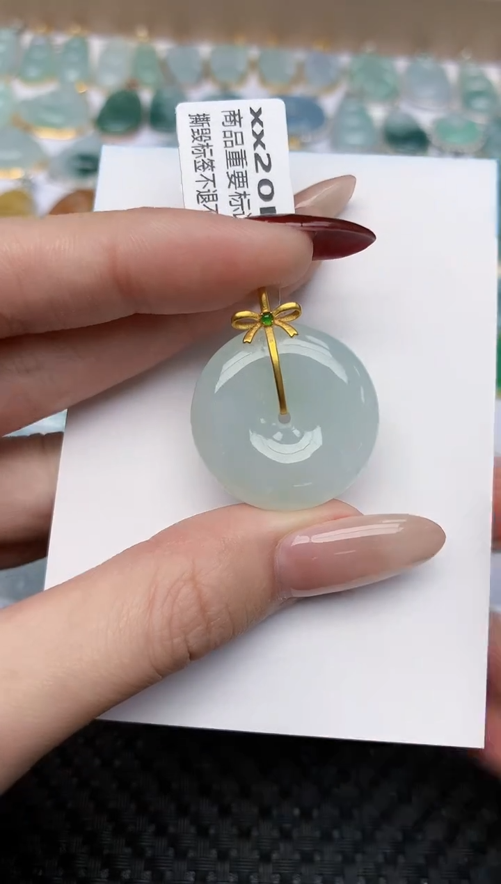 【闪购商品】翡翠颈饰18K金镶嵌天然翡翠a货