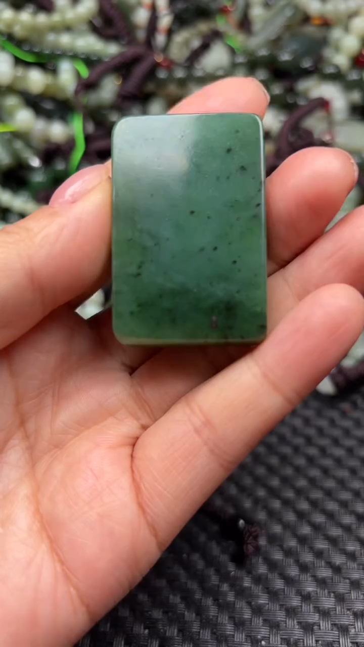 【闪购商品】和田玉颈饰未镶嵌.