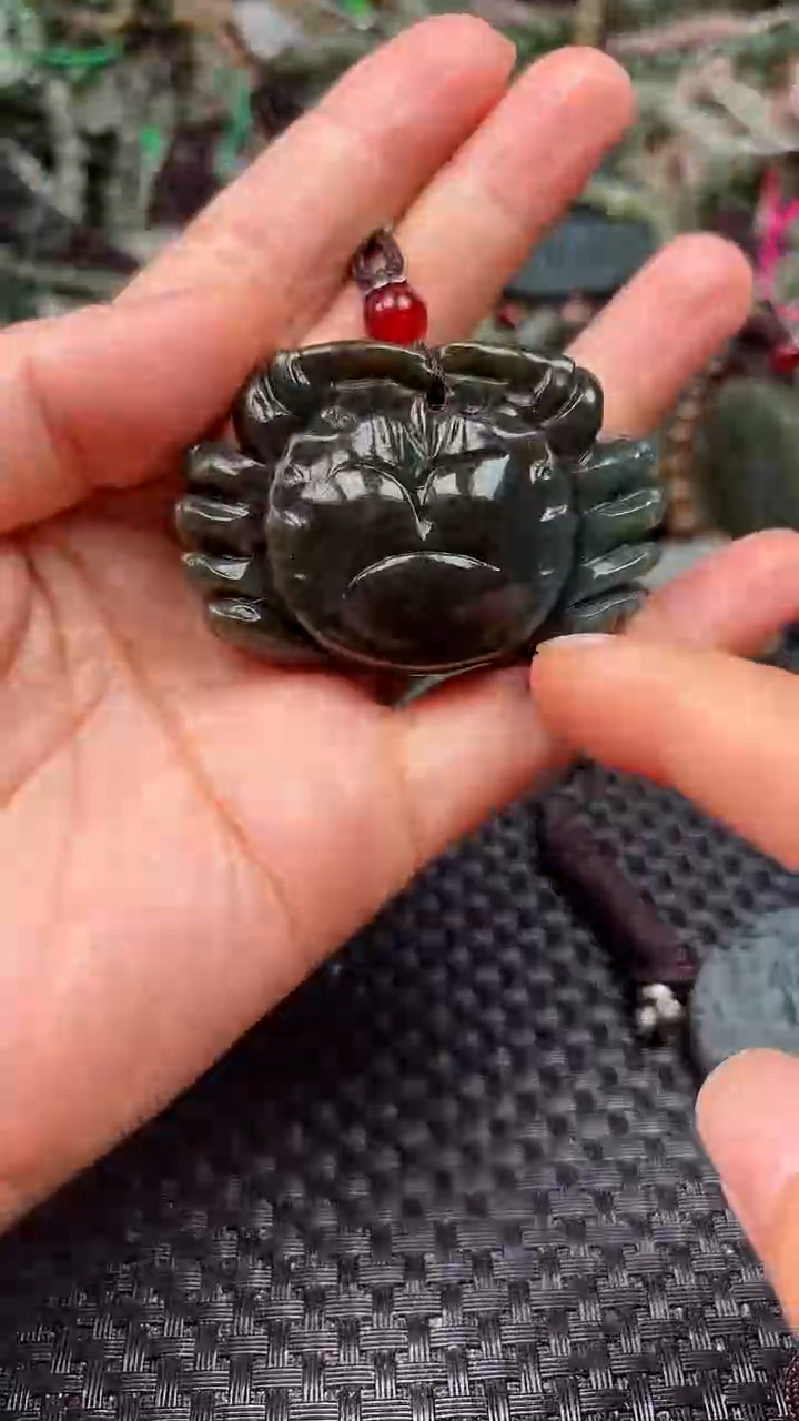 和田玉未镶嵌颈饰1