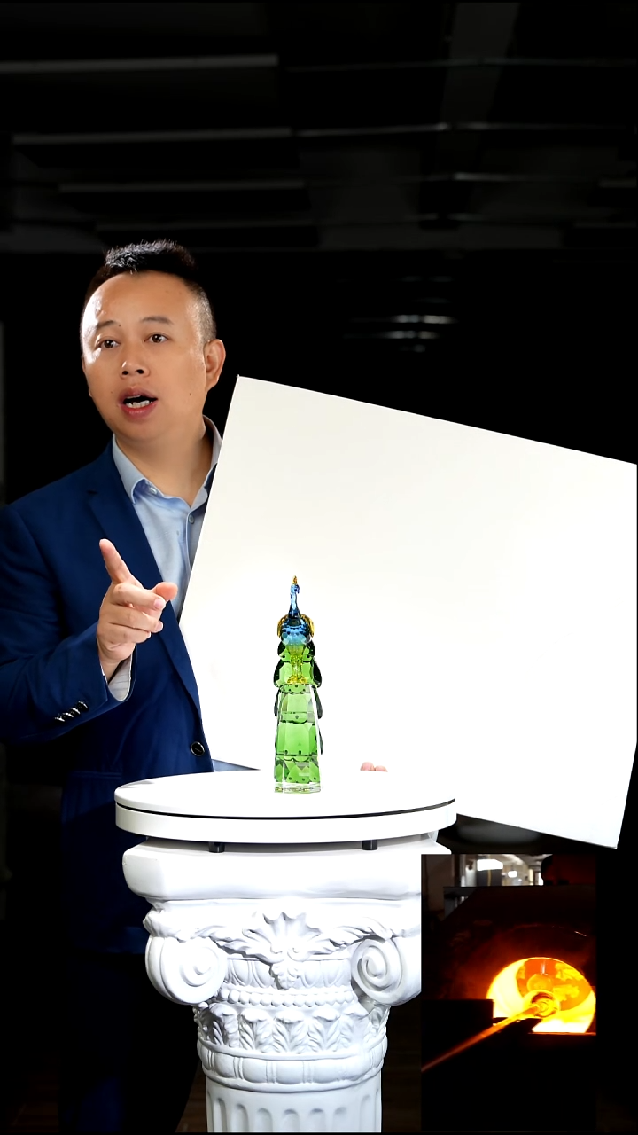 手工艺品琉璃哈****店孔雀