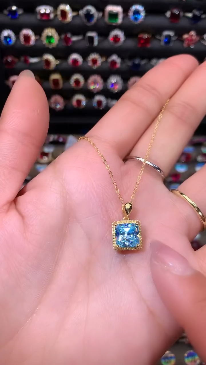 【闪购商品】海蓝宝石吊坠(赠链)银S925镶嵌8