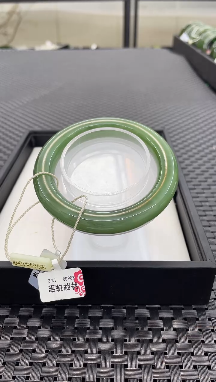 未镶嵌手镯和田玉一****6一条59（多样性发一件）Z0680