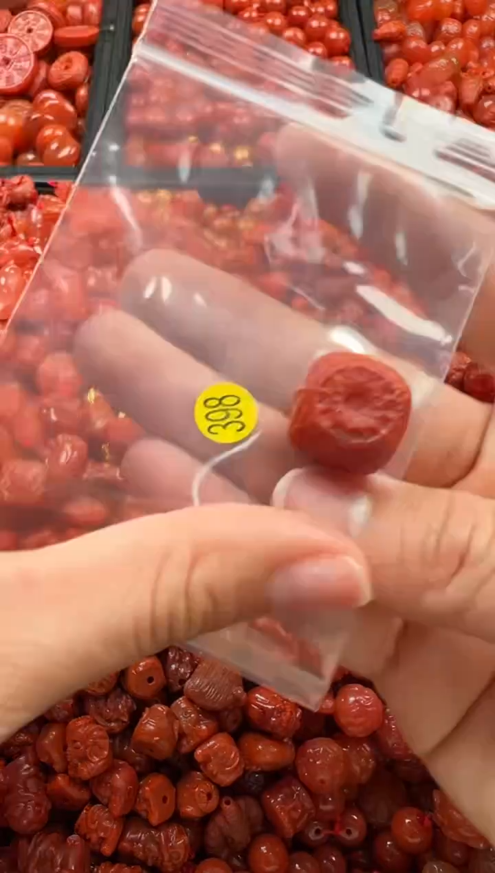 【闪购商品】南红玛瑙颈饰未镶嵌1