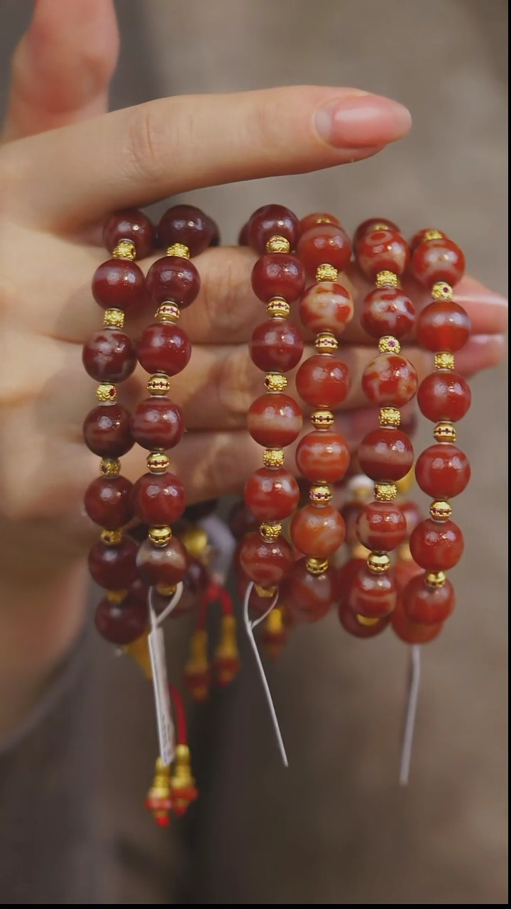 【闪购商品】玛瑙/玉髓手串未镶嵌多样性发其一