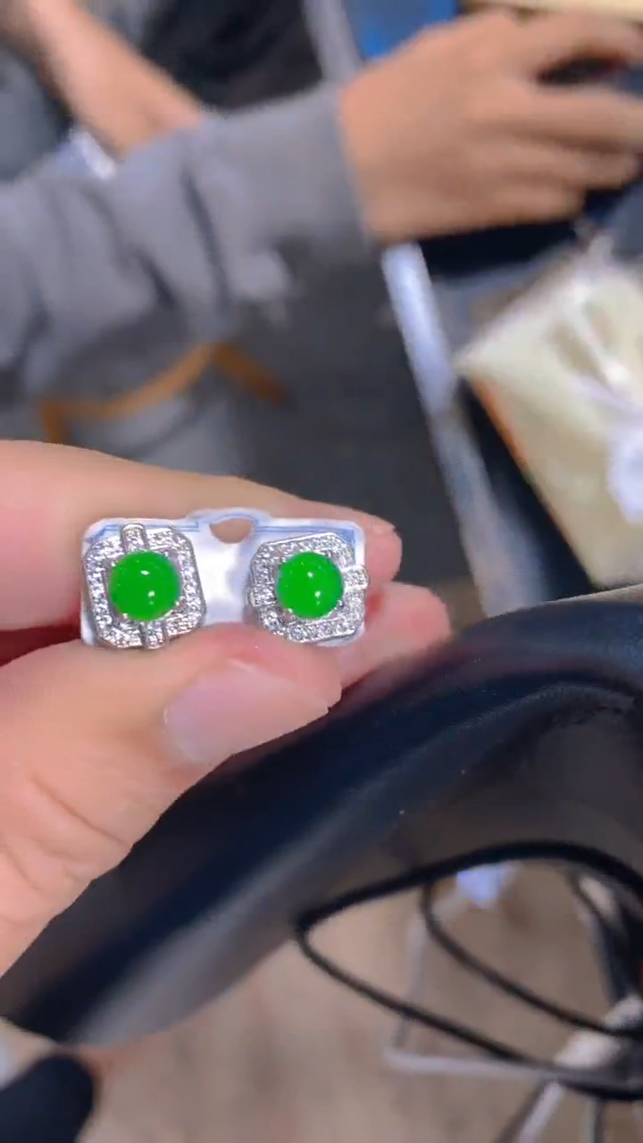 【闪购商品】翡翠耳饰未镶嵌0766544085多样性发一