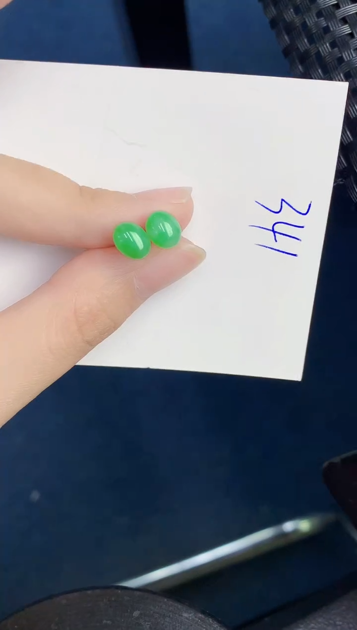 翡翠18K金镶嵌颈饰000000000