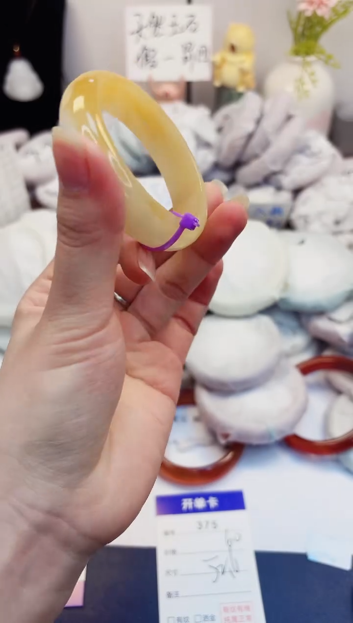 【闪购商品】石英质玉手镯未镶嵌375-财气镯-圈口52