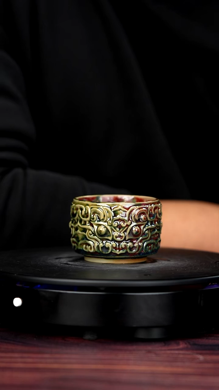 壶瓷571#于大鹏一级品原矿钧瓷兽面纹杯