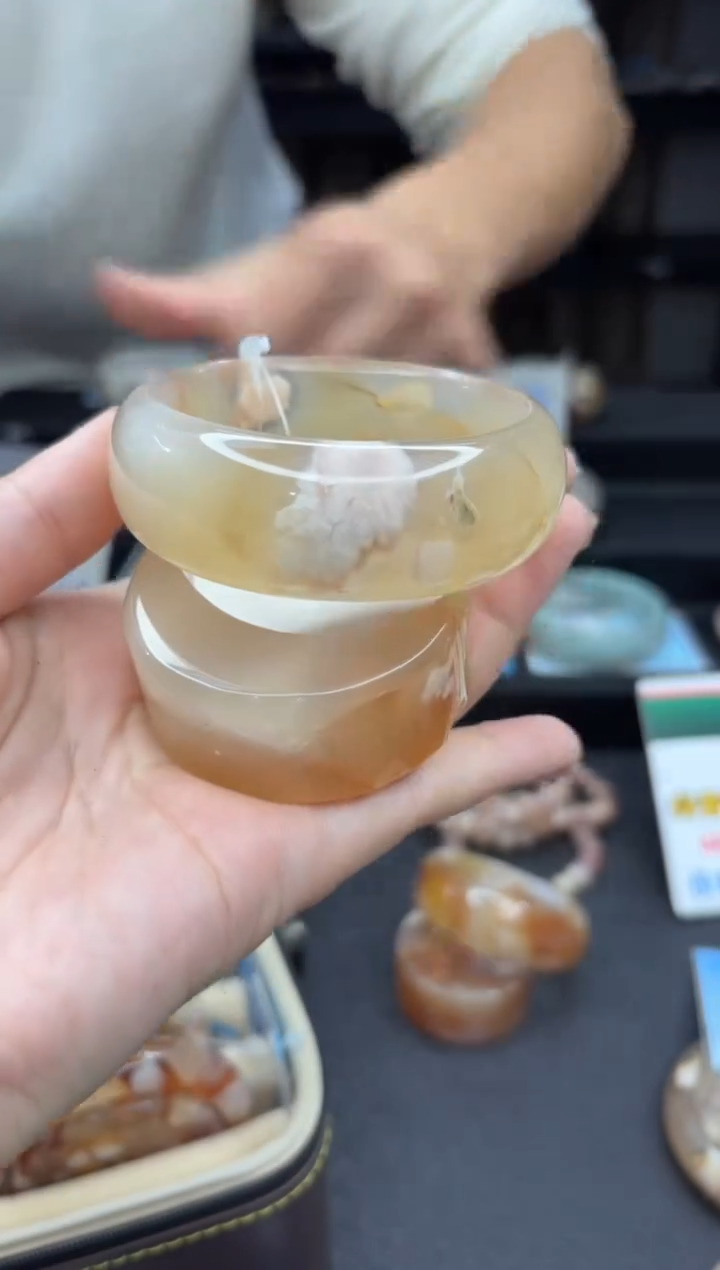 【闪购商品】石英质玉手镯未镶嵌987（57圈赠送镯心）