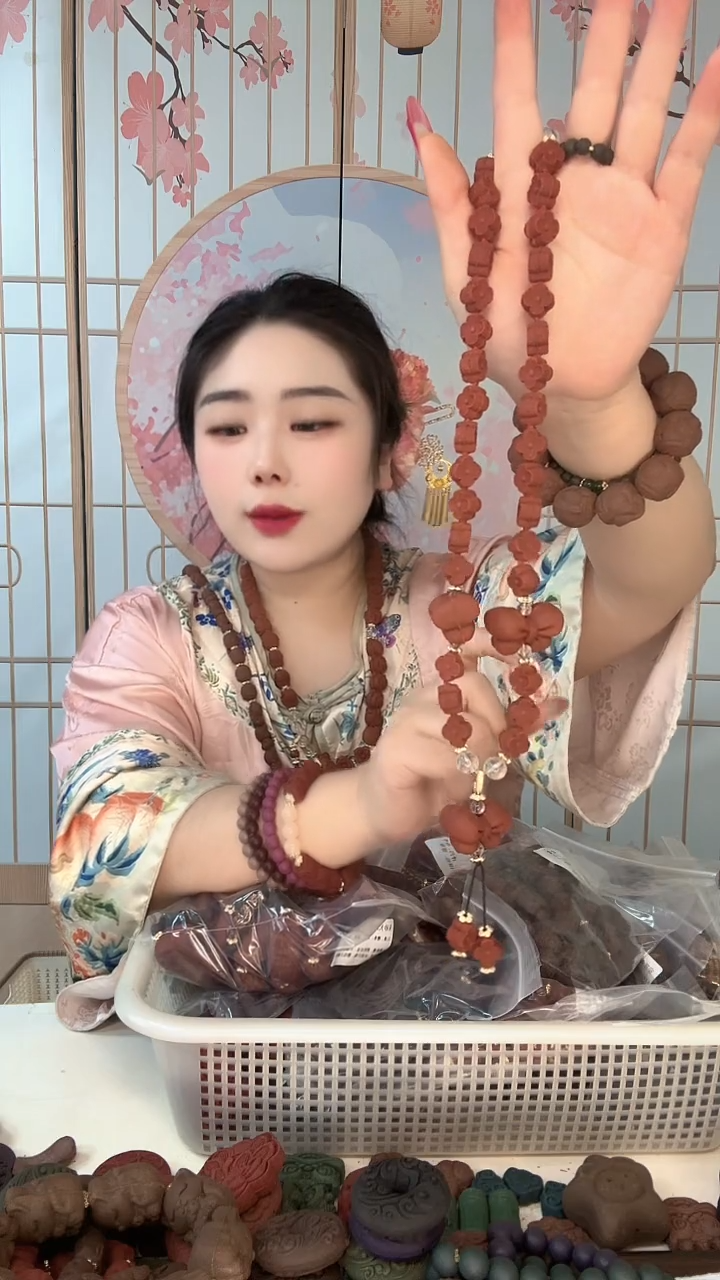 泥塑类似果香大四合脖挂设计