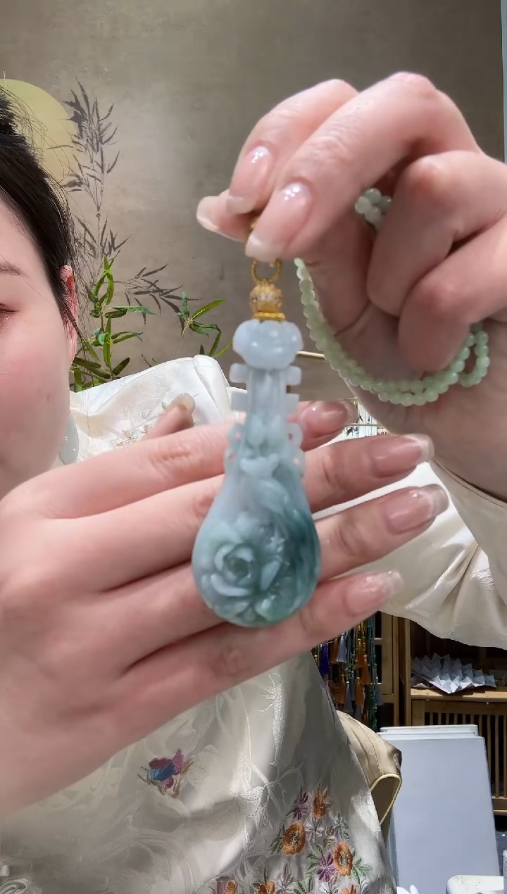 【闪购商品】翡翠颈饰未镶嵌吊坠