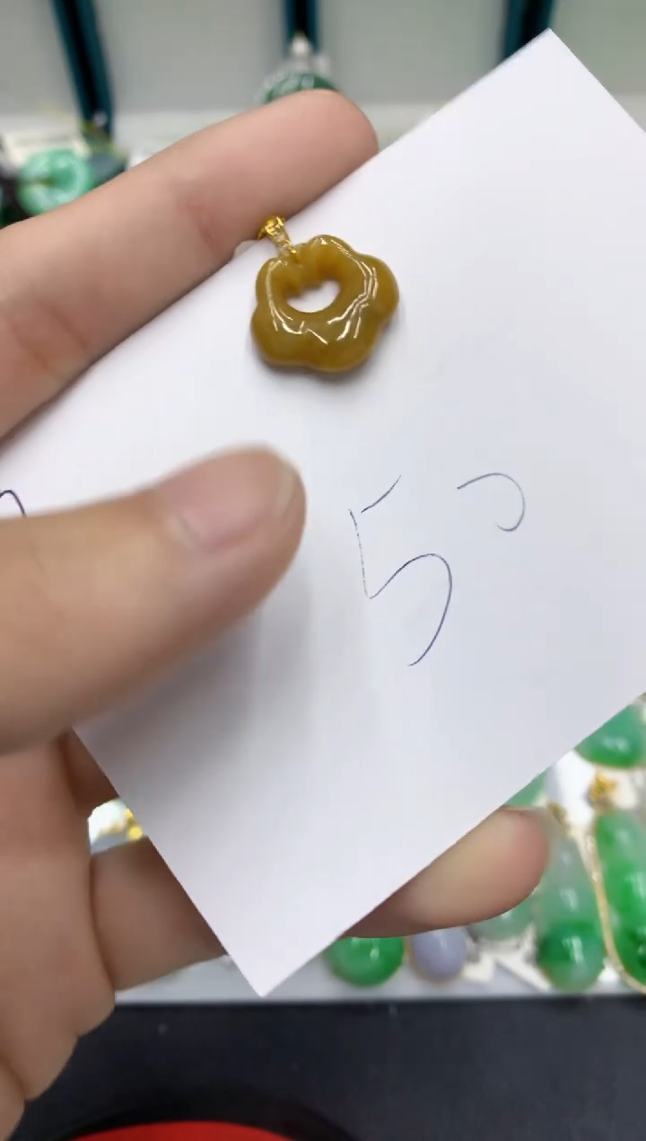 【闪购商品】翡翠18K金镶嵌颈饰翡翠