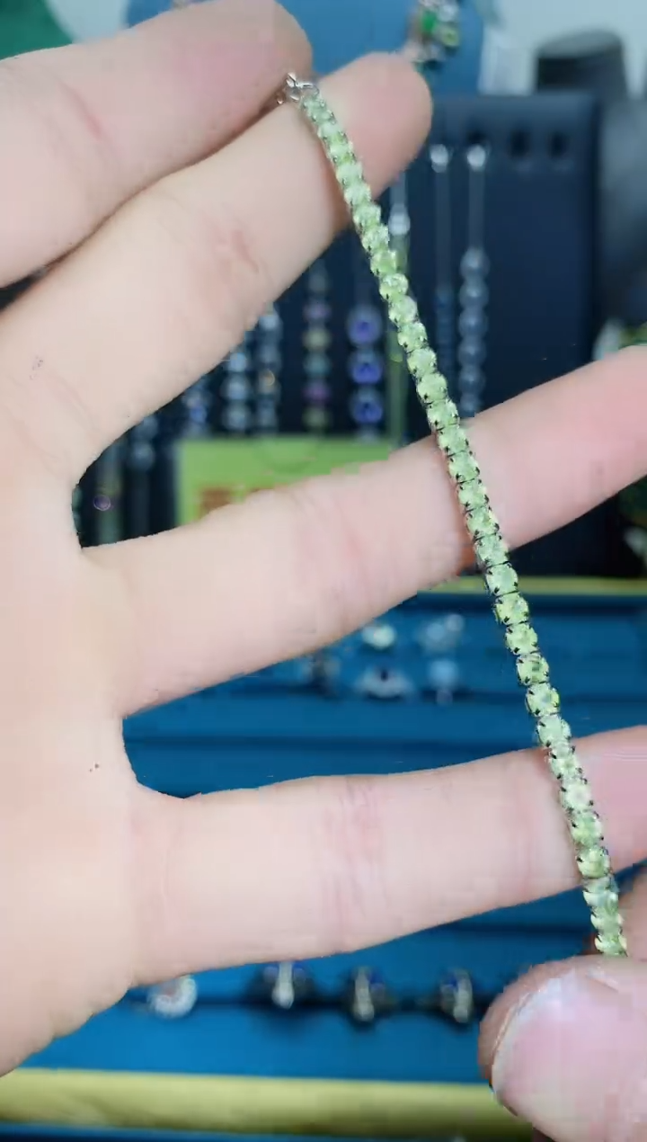 【闪购商品】橄榄石手链银S925镶嵌11121