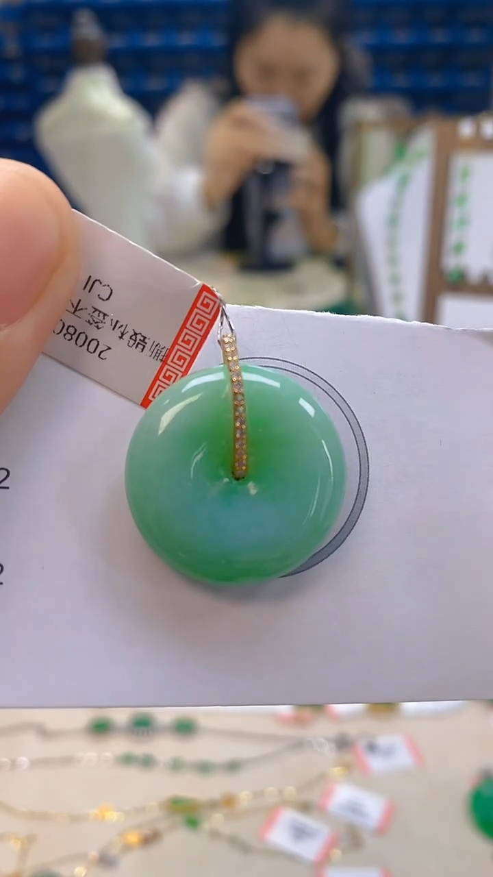 颈饰未镶嵌翡翠新号开播 全场乱卖