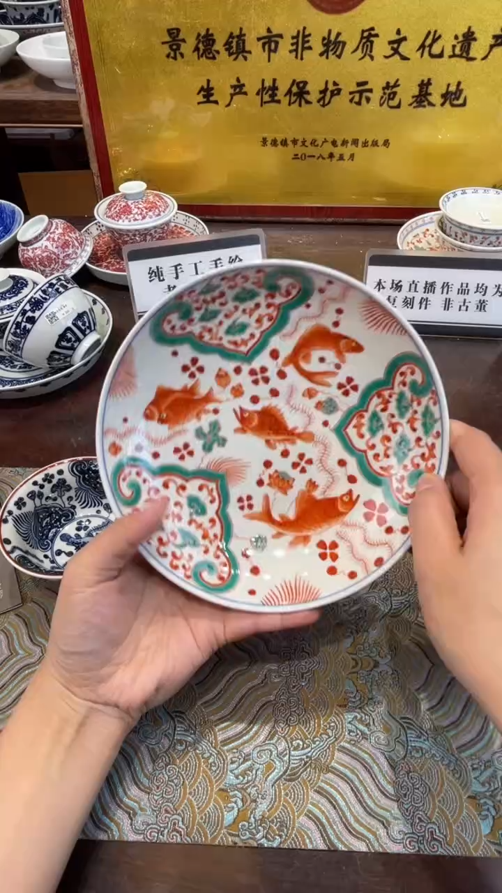 杯子瓷景德镇源头工厂生产，手工手绘