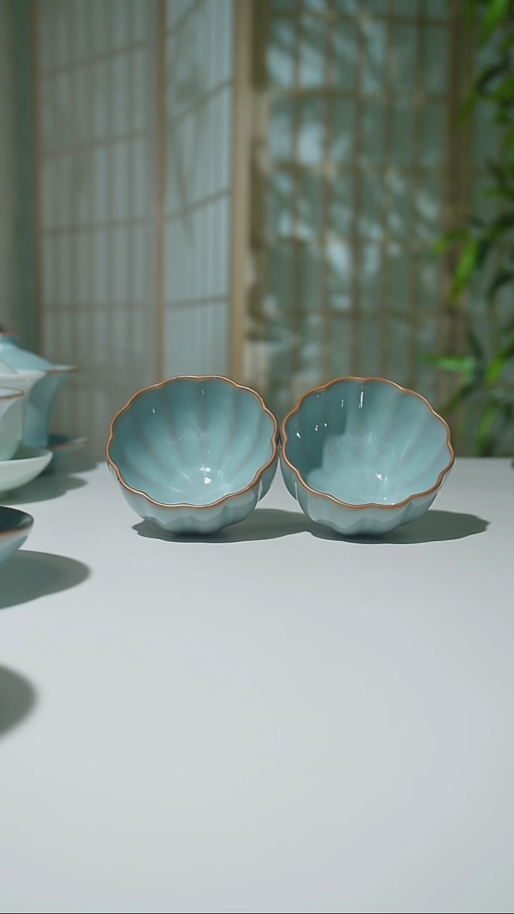 【闪购商品】杯天青菊瓣杯2只原矿釉微