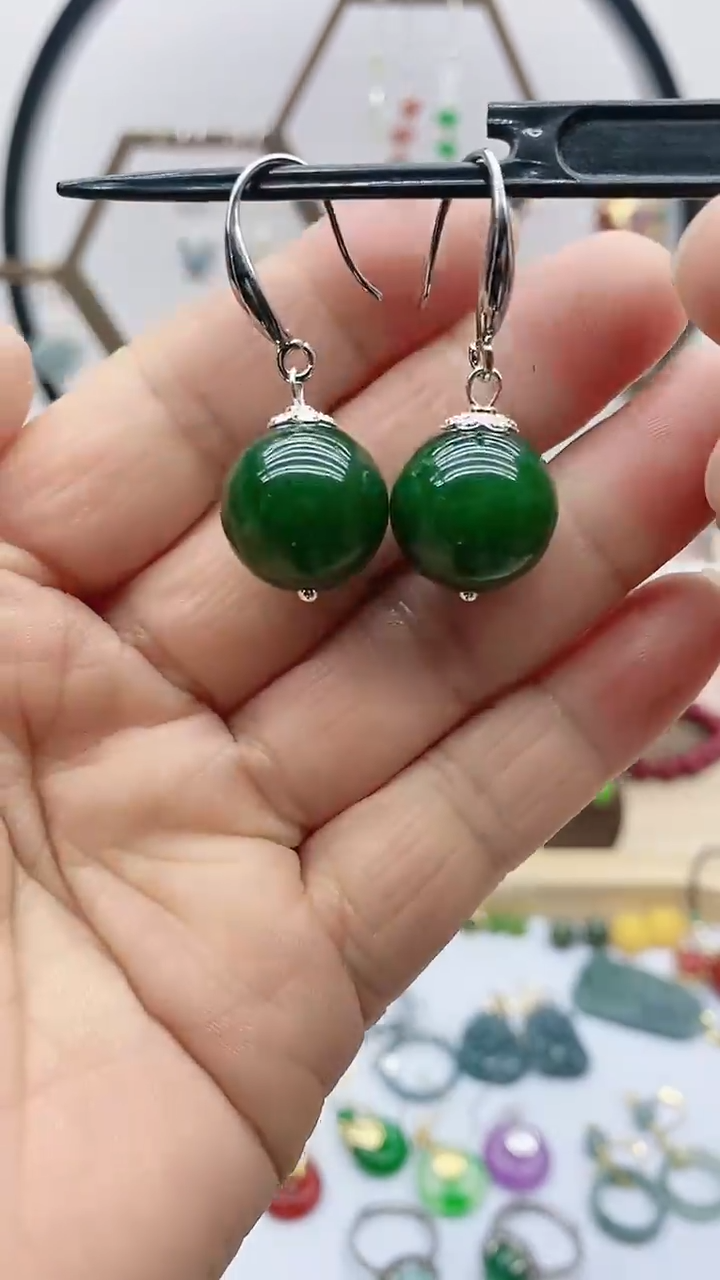 未镶嵌石英质玉（天山翠）耳饰9