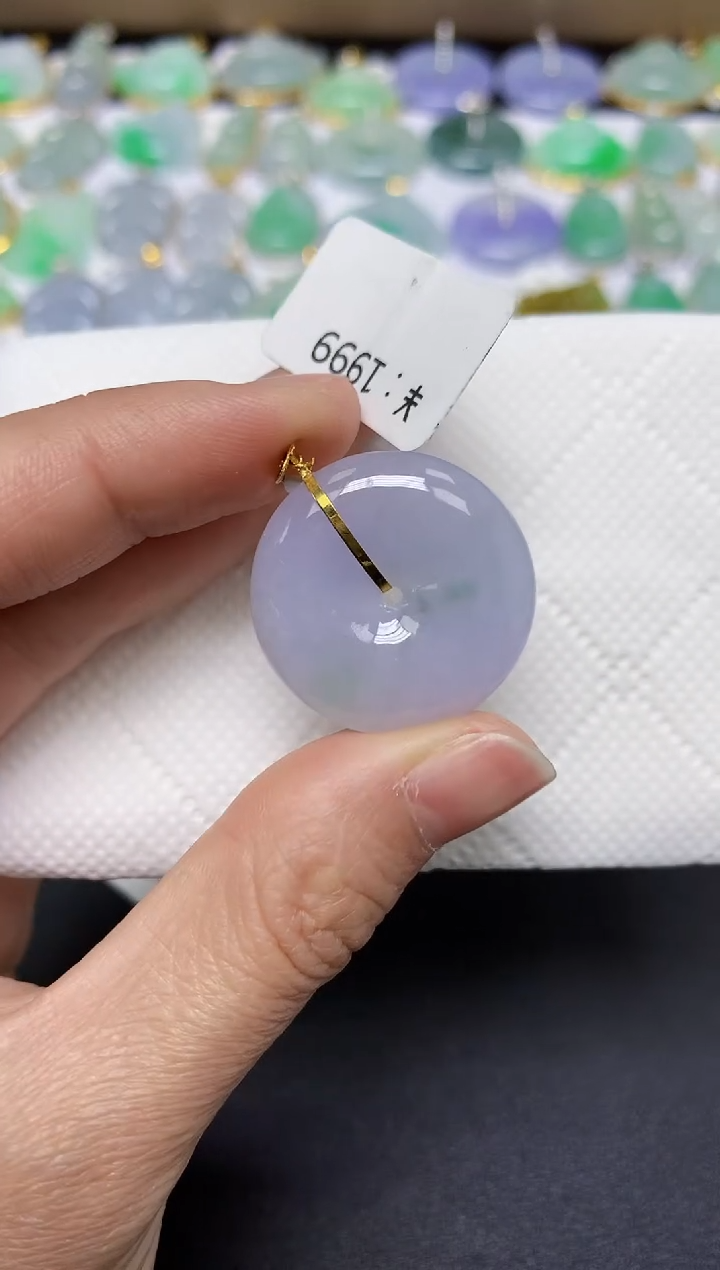 翡翠18K金镶嵌颈饰 天然翡翠A货