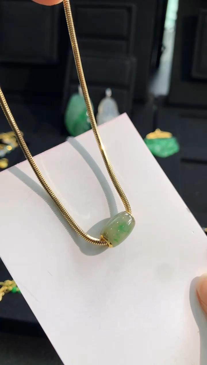 【闪购商品】翡翠吊坠(不含链)18K金镶嵌吊坠