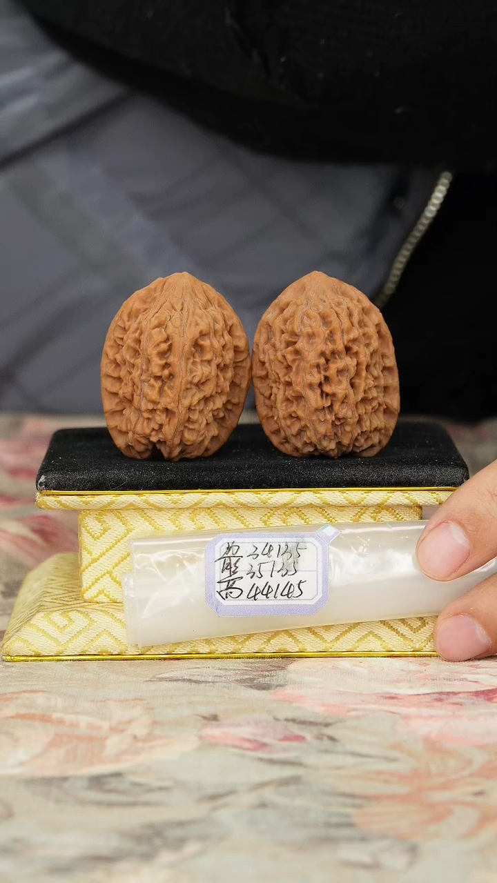 【闪购商品】文玩核桃把件非嫁接将军榜