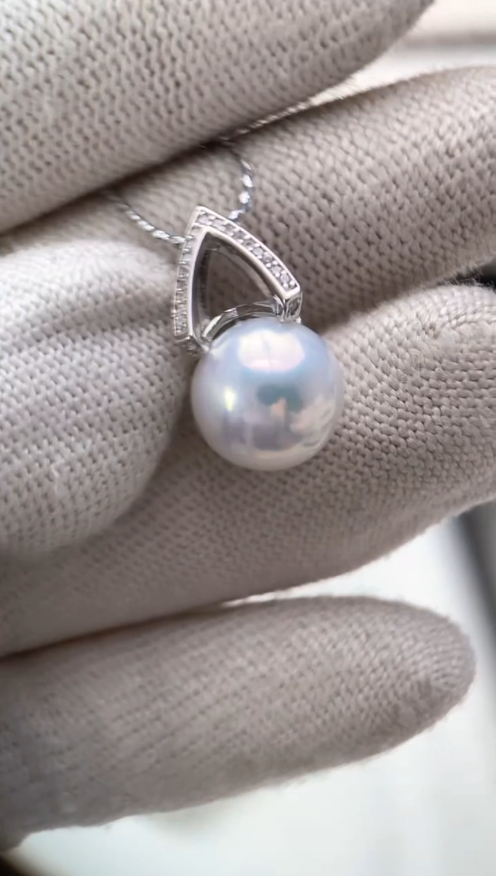 【闪购商品】淡水珍珠颈饰银S925镶嵌11-12mm爱迪生