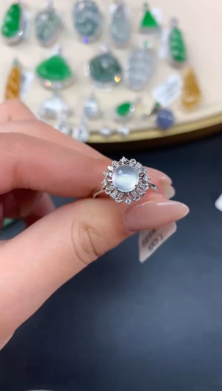 【闪购商品】翡翠戒指18K金镶嵌A112|6800