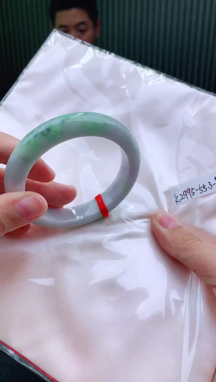 未镶嵌手镯翡翠55