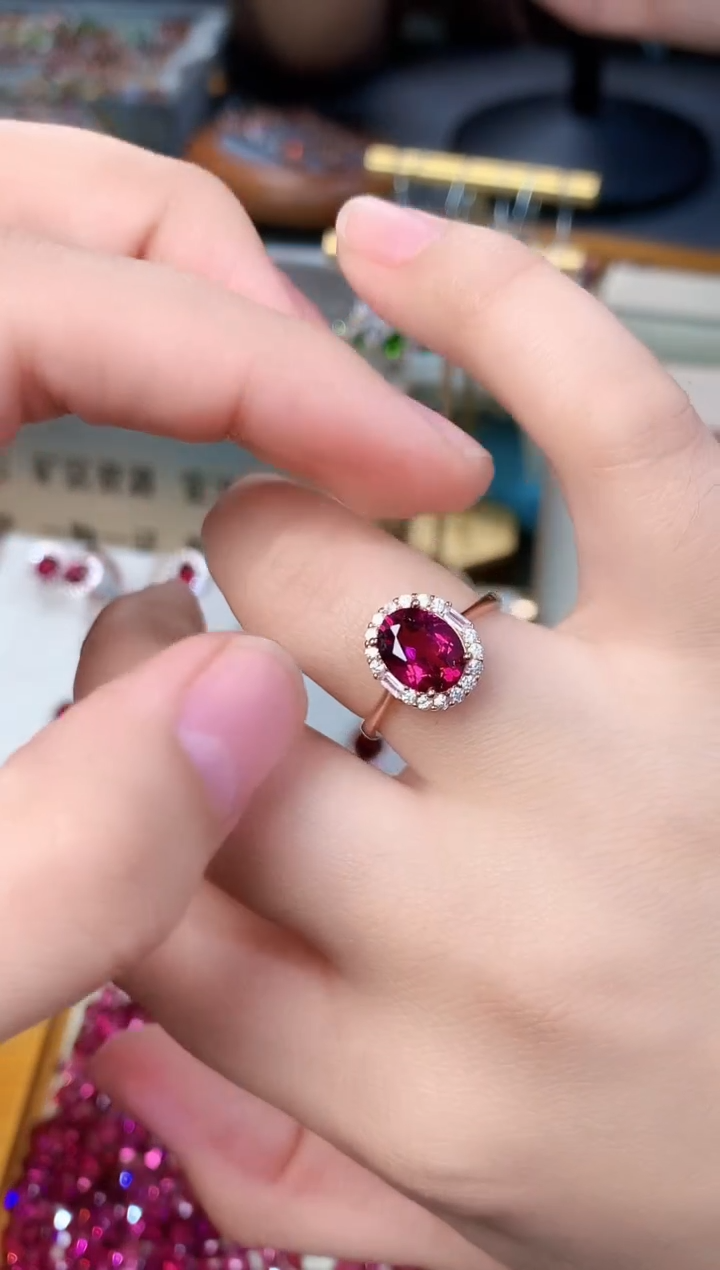 【闪购商品】石榴石戒指银S925镶嵌天然镁铝