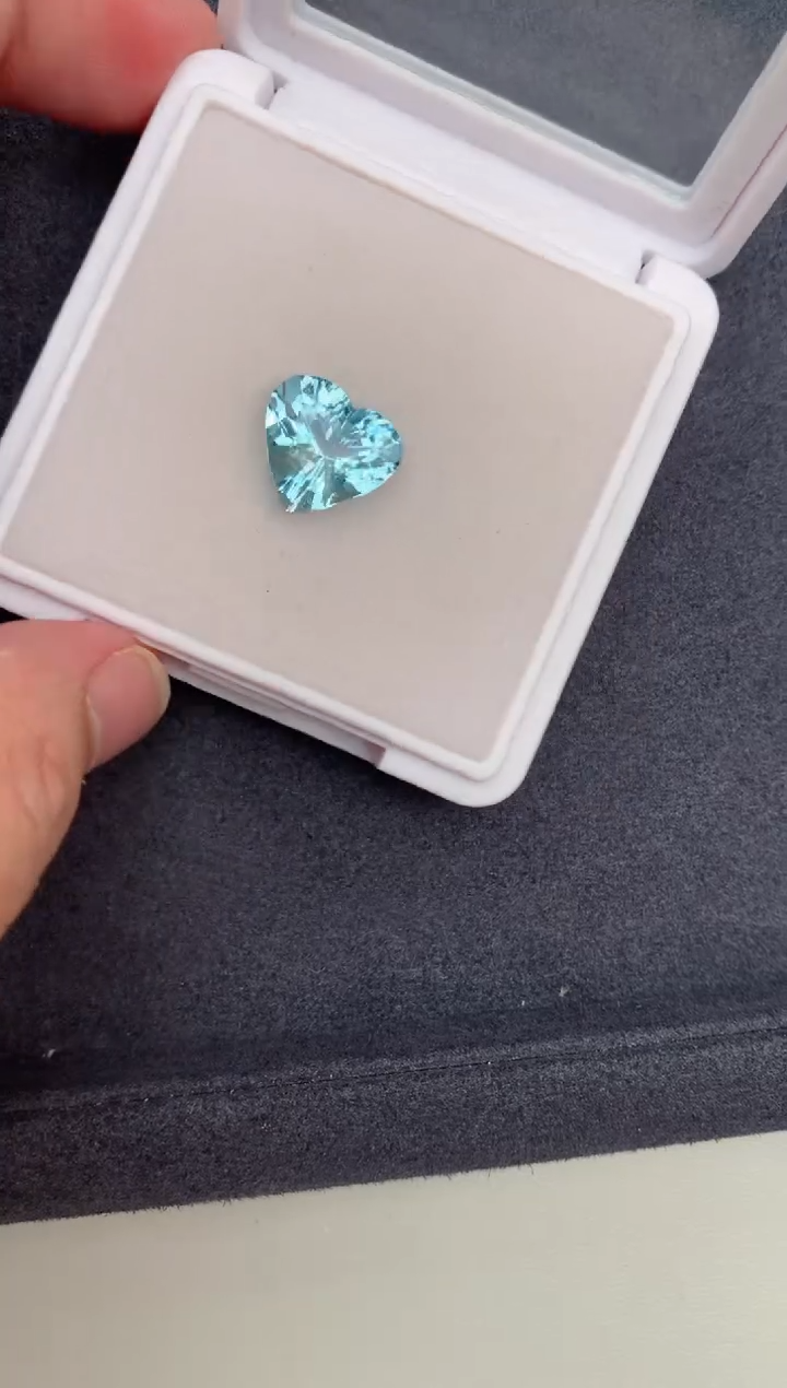 【闪购商品】海蓝宝石裸石未镶嵌4.9ct海蓝宝