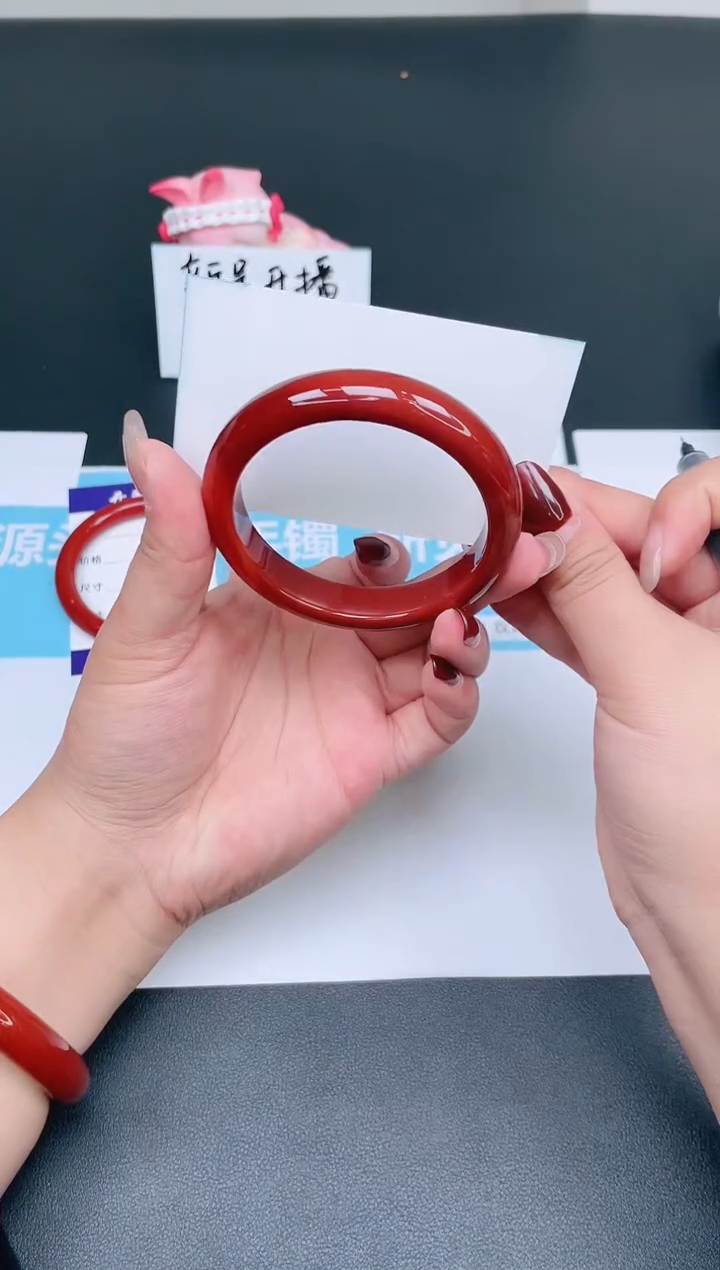 【闪购商品】石英质玉手镯未镶嵌216-58.6