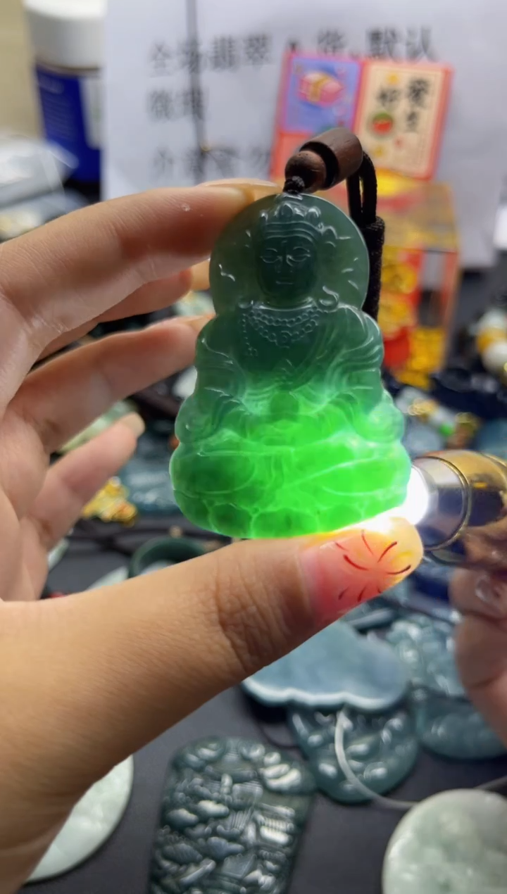 【闪购商品】翡翠颈饰未镶嵌翡翠