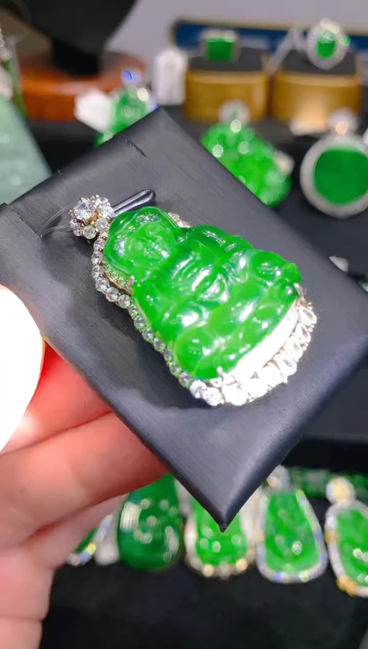 【闪购商品】翡翠颈饰银S925镶嵌11一季