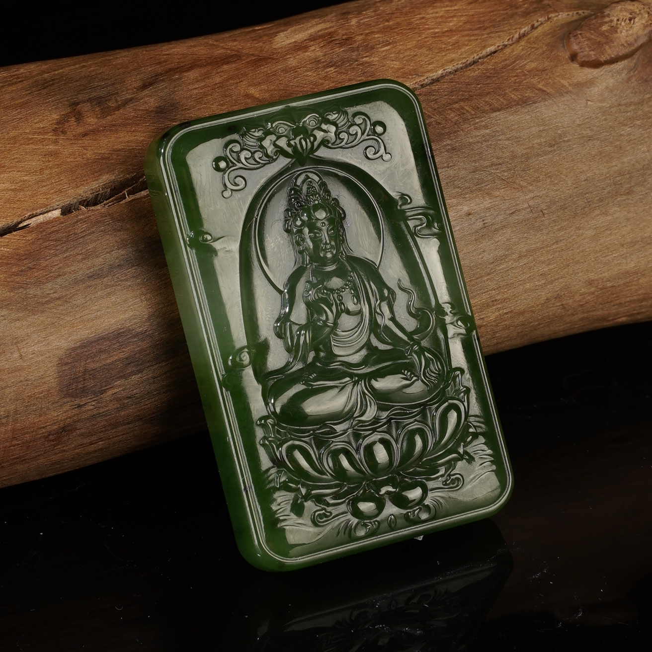 XK03943二十世纪和田玉观音牌