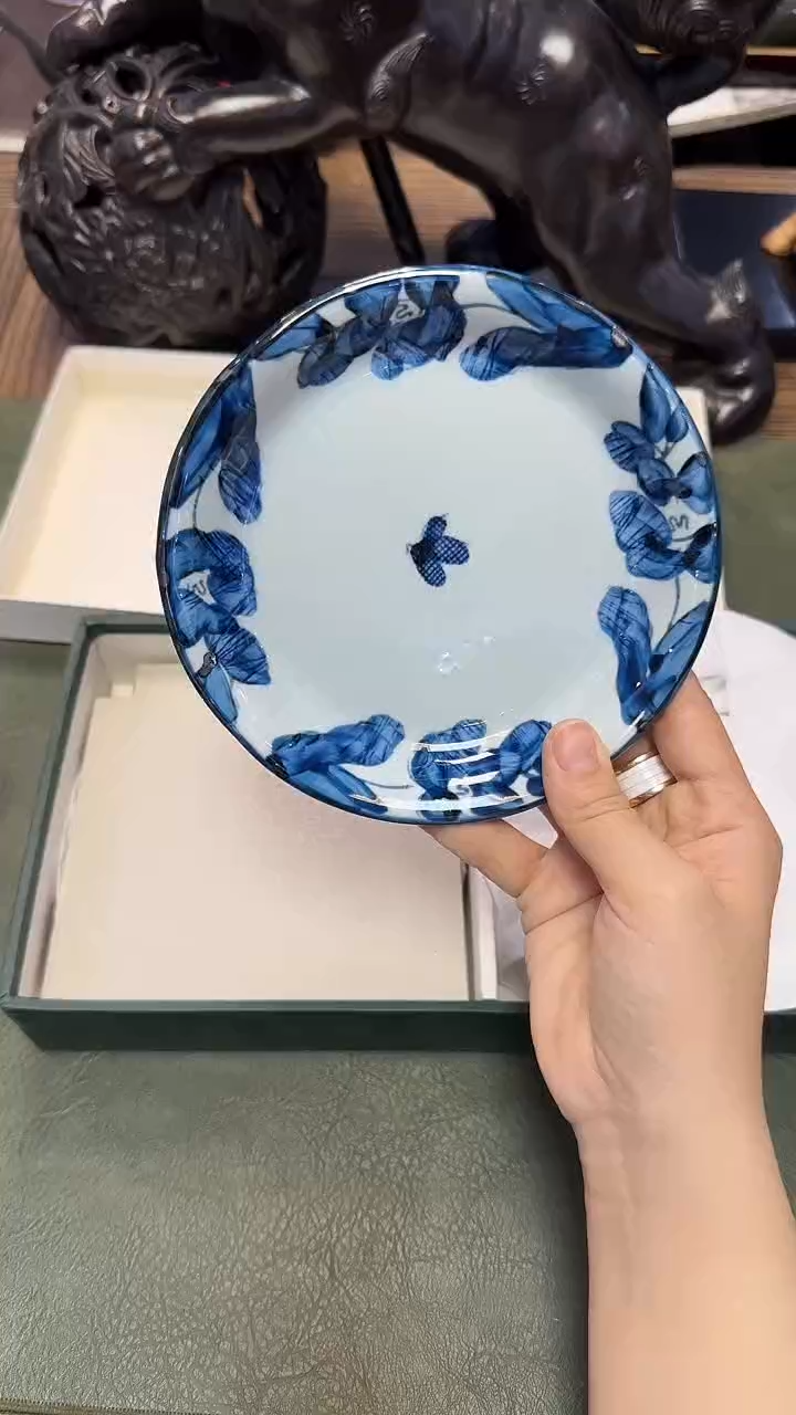 847一盒4只小盘有款