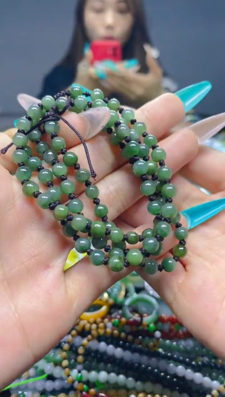 颈饰未镶嵌翡翠5MM/K/翡翠A货，一件也是批发价