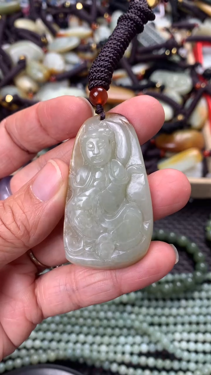 【闪购商品】和田玉颈饰未镶嵌多样性发货没有证书拍一发一有瑕