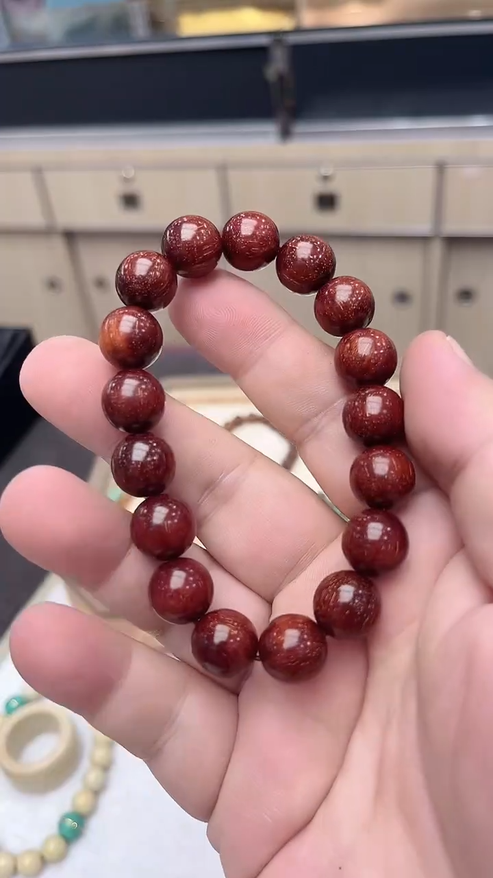 【闪购商品】小叶紫檀手串/手链文玩手串多样性发其一