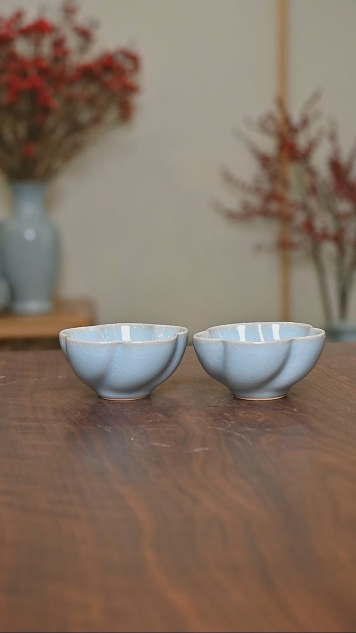 【闪购商品】其他梅花杯2只微瑕天青釉 朱家款