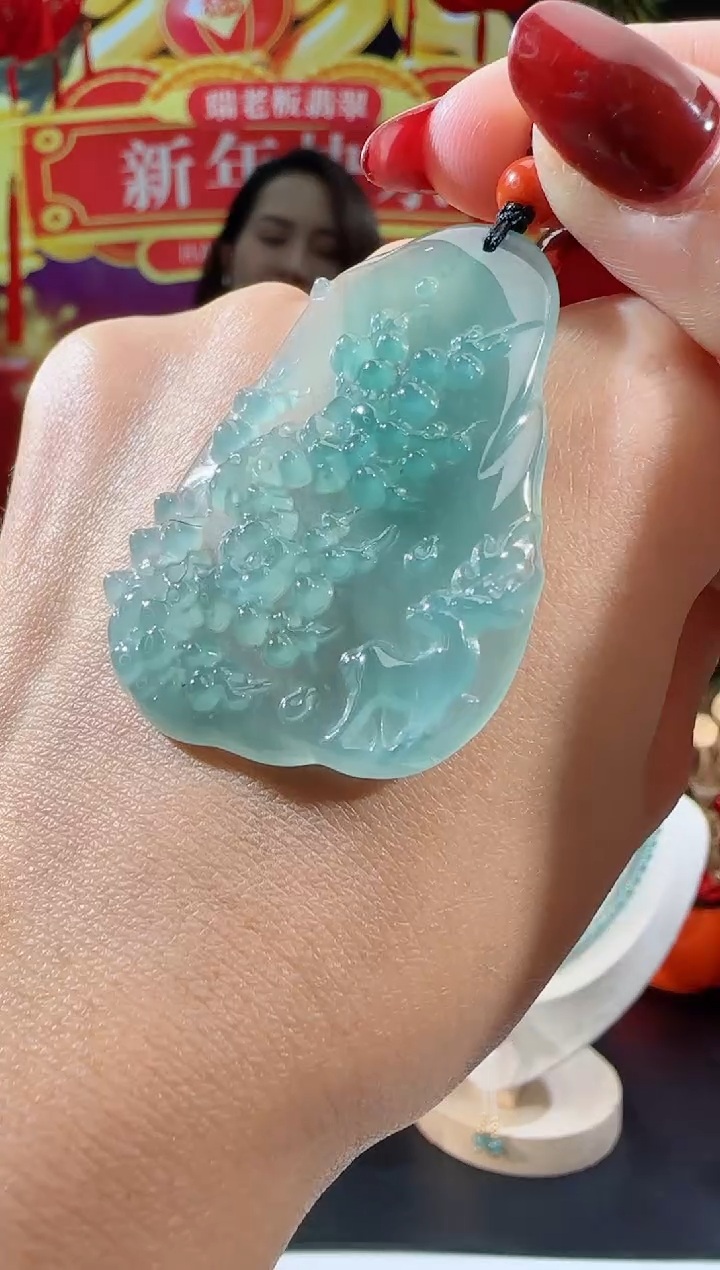 【闪购商品】翡翠吊坠(不含链)未镶嵌鹿牌多样性发一