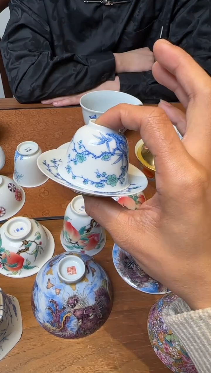 一儒堂 青花加彩冰梅 杯碟